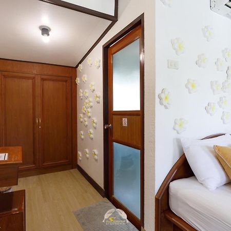 Suanya Kohkood Resort And Spa Ko Kut Exterior foto